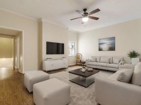 3435 Denny St