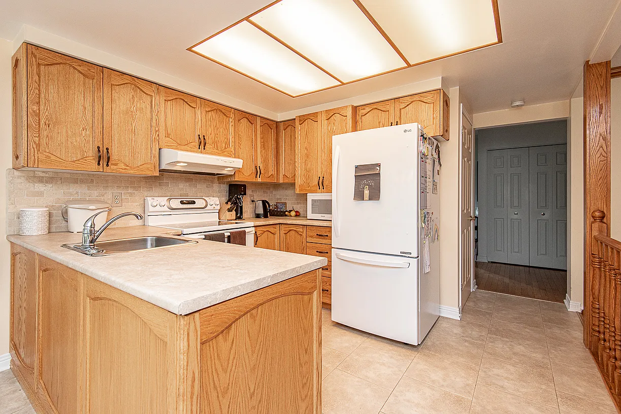 18 Hesse Crescent - 1 — Photo 4