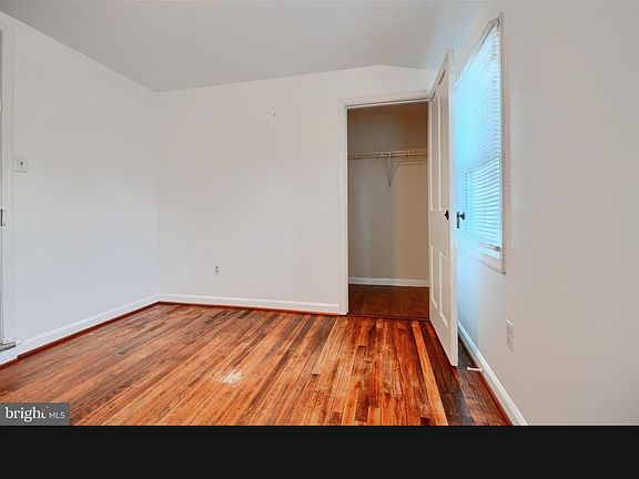 4th image of 359 Old Bayview Rd #1
