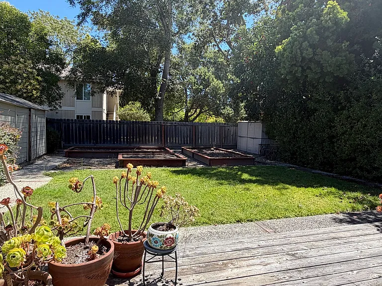 116 S Morrissey Ave — Photo 3