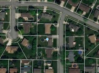 2858 Carmel St, Portage, IN 46368