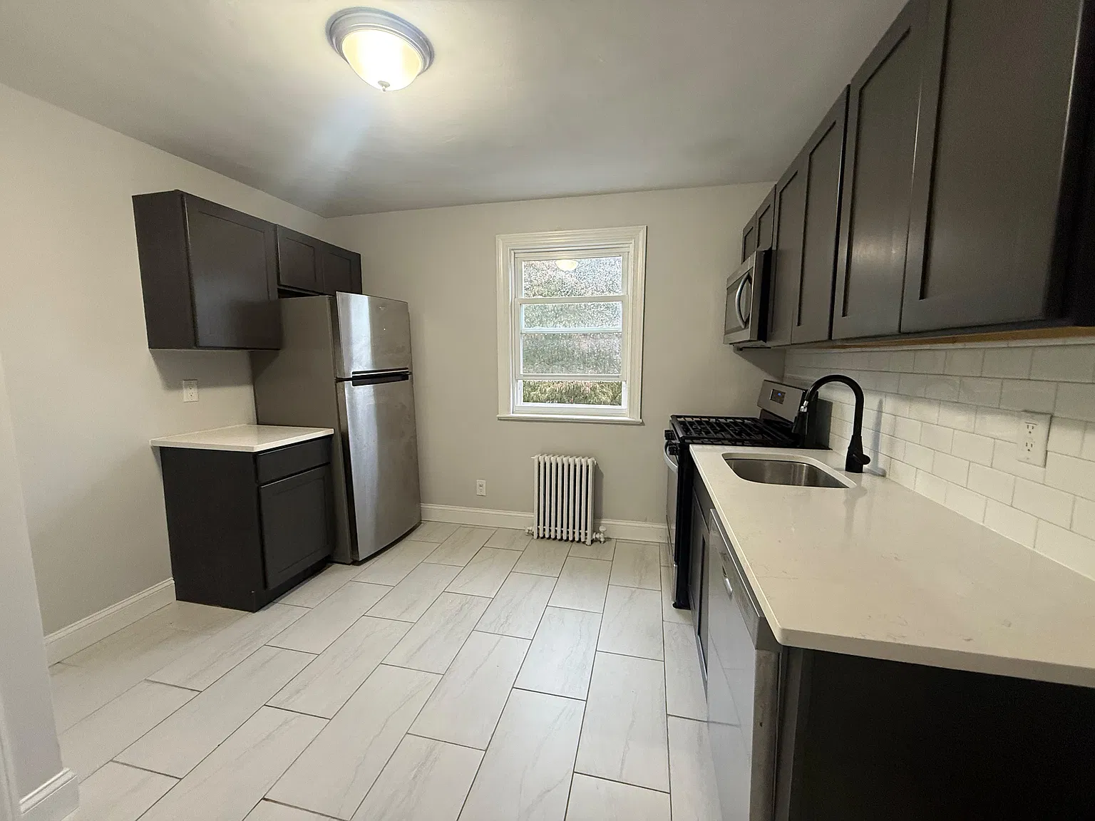 2 bed, $2,250 — Photo 1