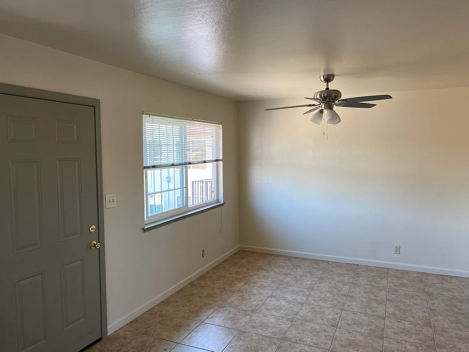 1 bed, 500 sqft, $2,250 — Photo 3