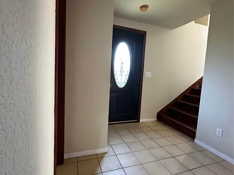 3719 Cherokee Ave — Photo 2