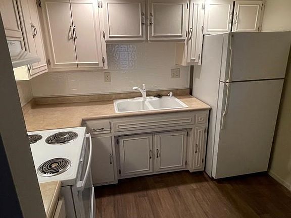 2nd image of 326 N Morse Ave