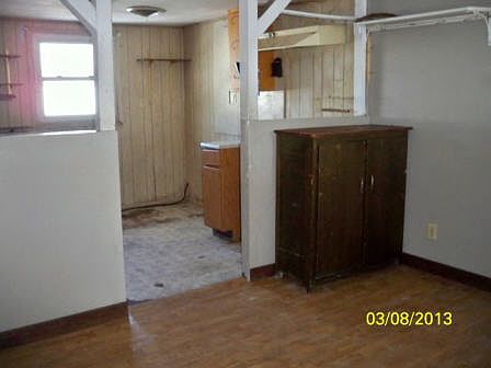 5th image of 63 Maplewood Ave
