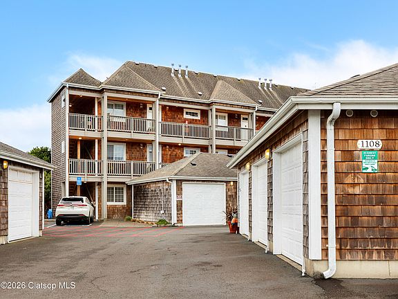 4th image of 1108 S Holladay Dr