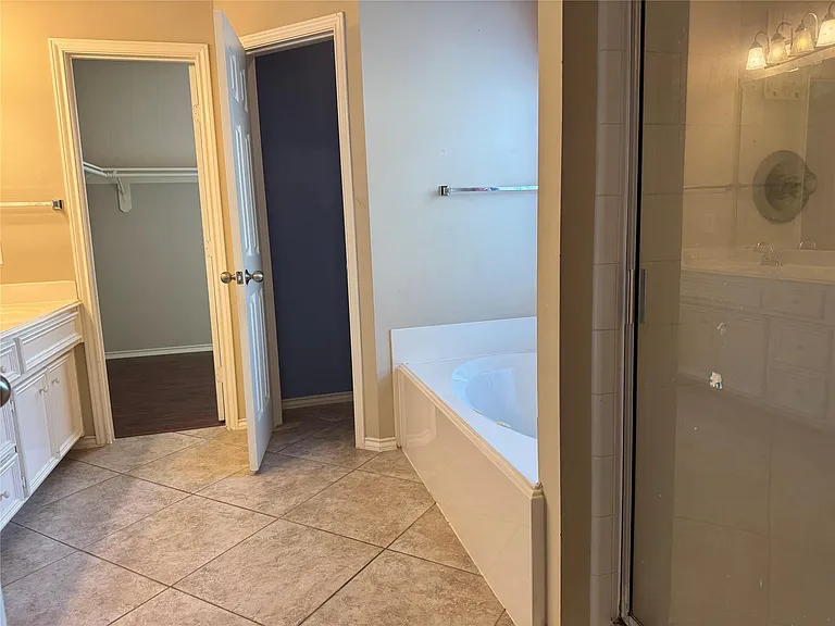 2311 Echo Harbor Dr — Photo 18