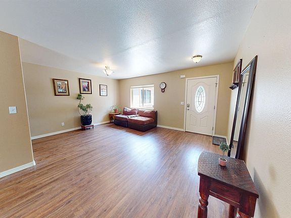 3rd image of 3164 Paiute St