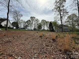 155 Greenwich Dr, Statesville, NC 28677