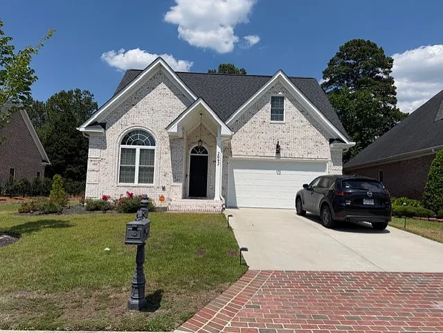 2092 Cornerstone Dr — Photo 2