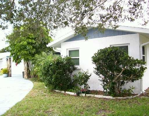1st image of 5587 Merrimac Dr