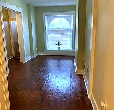 3rd image of 1838 Rutland Ave