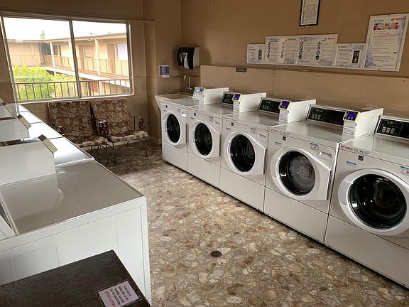 2nd image of 2501 W Redondo Beach Blvd