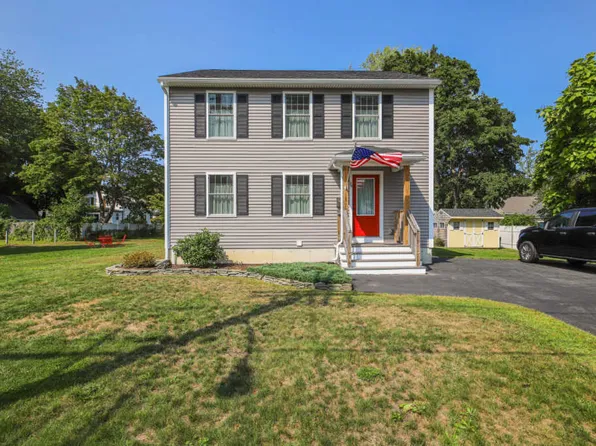 34 Washington Ave, Saco, ME 04072