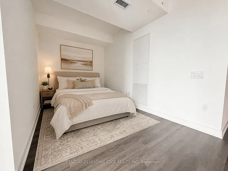609 Sherbourne St #2810 — Photo 5