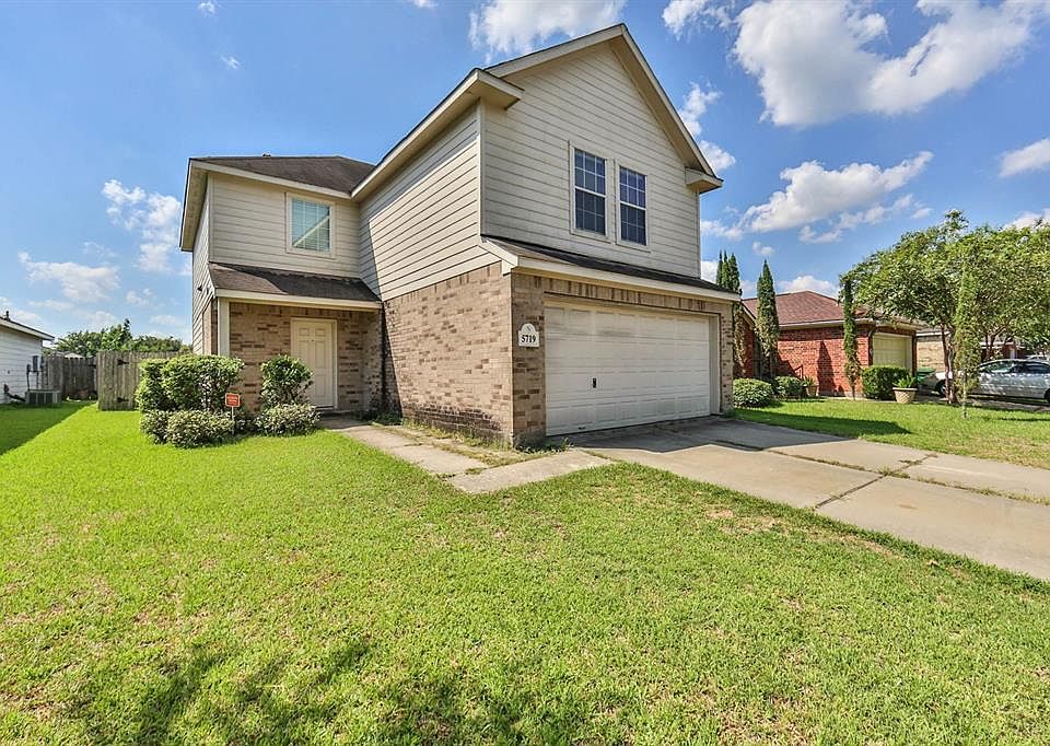 1st image of 5719 Vendi Dr