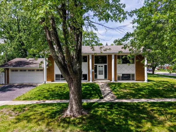 407 Keepataw Dr, Lemont, IL 60439