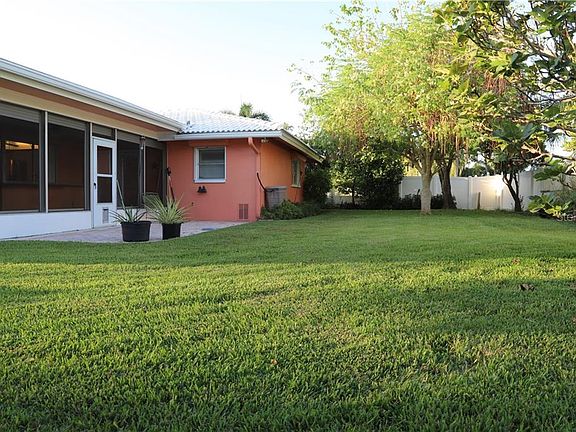 3rd image of 11177 Hammock Dr