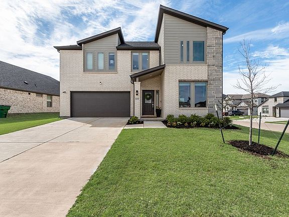 5th image of 2037 Dovedale Dr