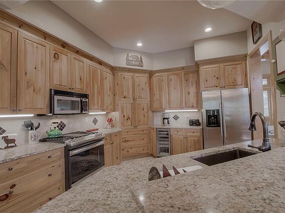 5th image of 384 Settlers Dr #384