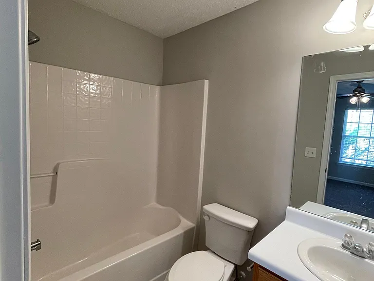 563 Fox Creek Xing — Photo 5