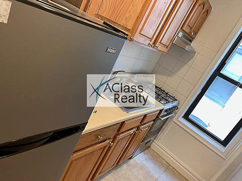 1st image of 3279 44th St APT 1