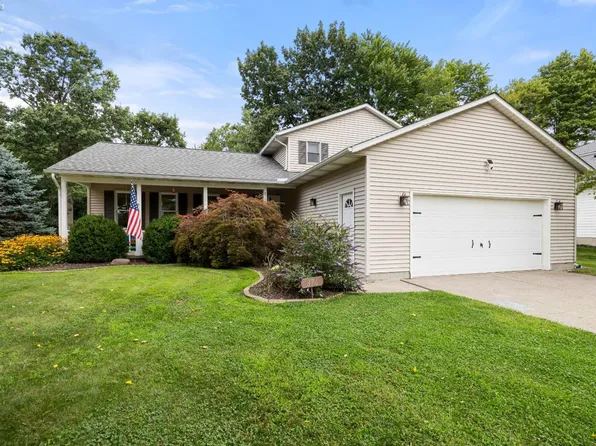 876 Moss Canyon Dr, Amherst, OH 44001