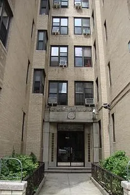 Sold by SNS Realty, Inc. | media 1