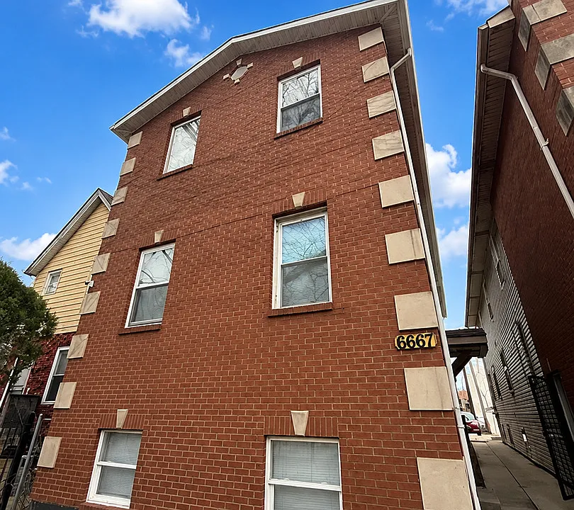 6667 S Michigan Ave #1