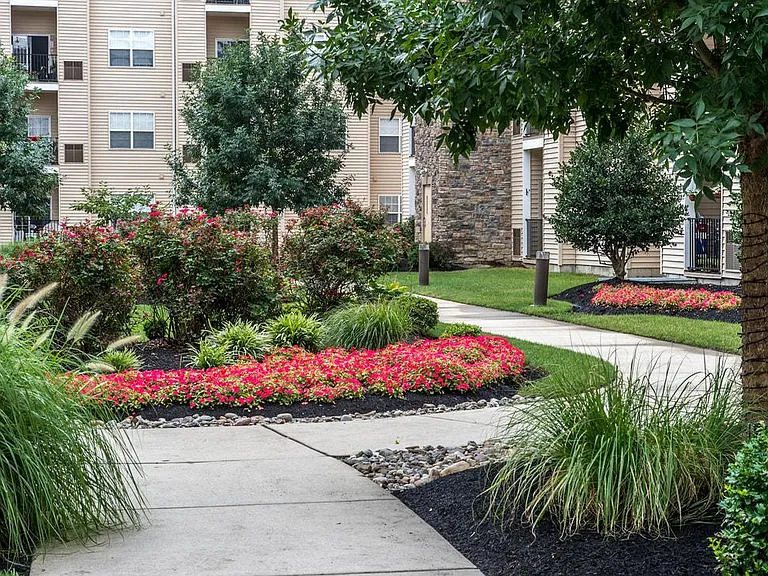 The Cove at Riverwinds Senior Apartments 55+ — Photo 23