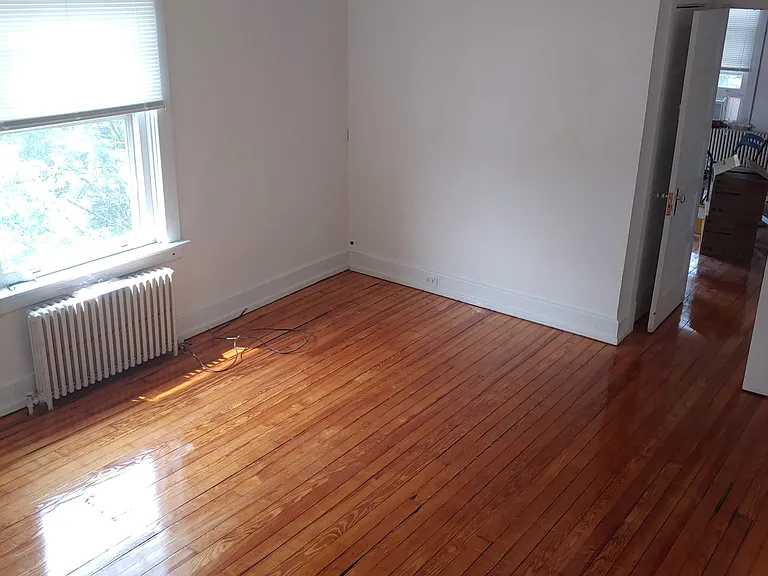 305 N George St #305A — Photo 10