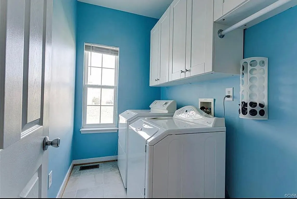 232 Ashbury Hills Dr — Photo 1