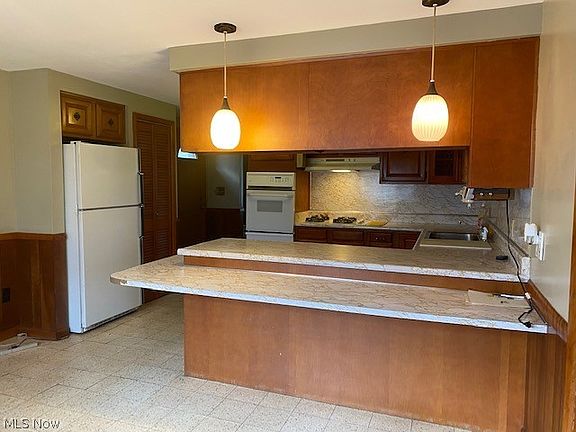 5th image of 2245 Northwest Blvd NW