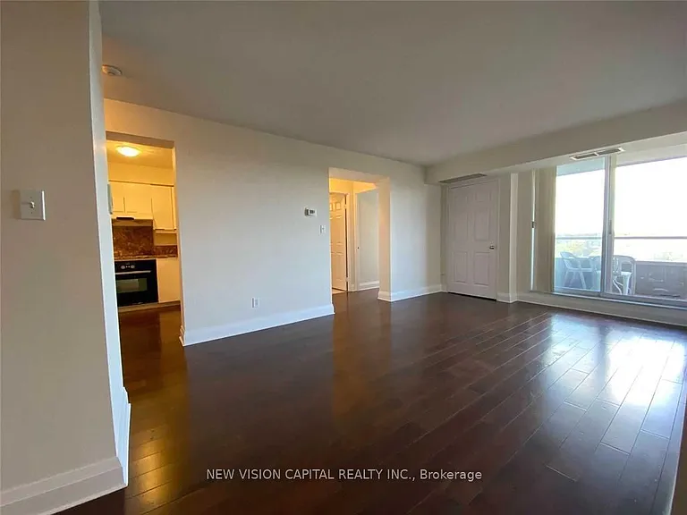 18 Hillcrest Ave #803 — Photo 9