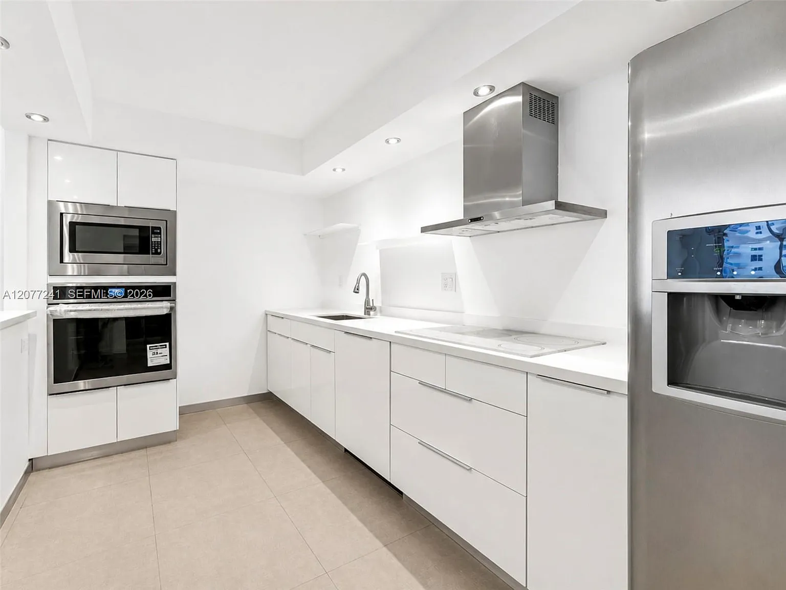 Oceanview Building B Cond — Photo 1