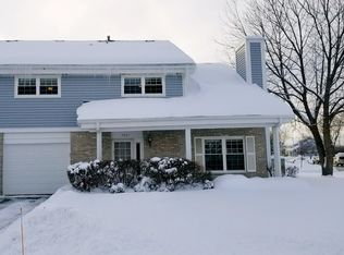 7051 Coachwood Trl #3-B, Tinley Park, IL 60477