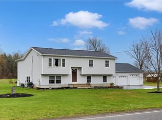 6747 Bear Swamp Rd, Williamson, NY 14589