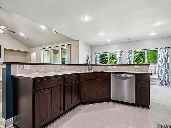 4th image of 17617 Hoods Ridge Dr
