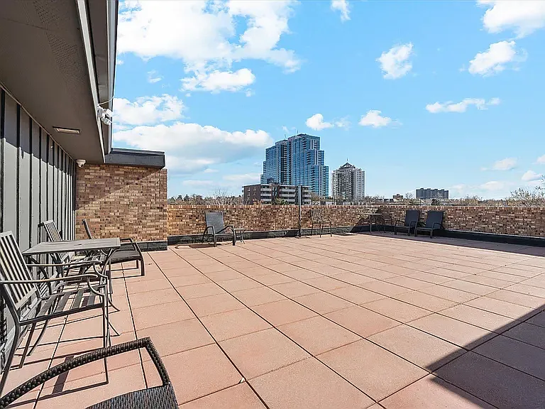 65 N Clarkson St #107 — Photo 28