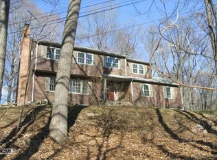 26 Cavalry Hill Rd, Wilton, CT 06897
