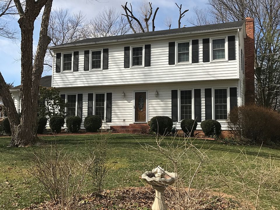 2nd image of 1744 Lockerbie Ln