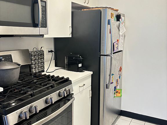 3rd image of 182 E 95th St APT 9H