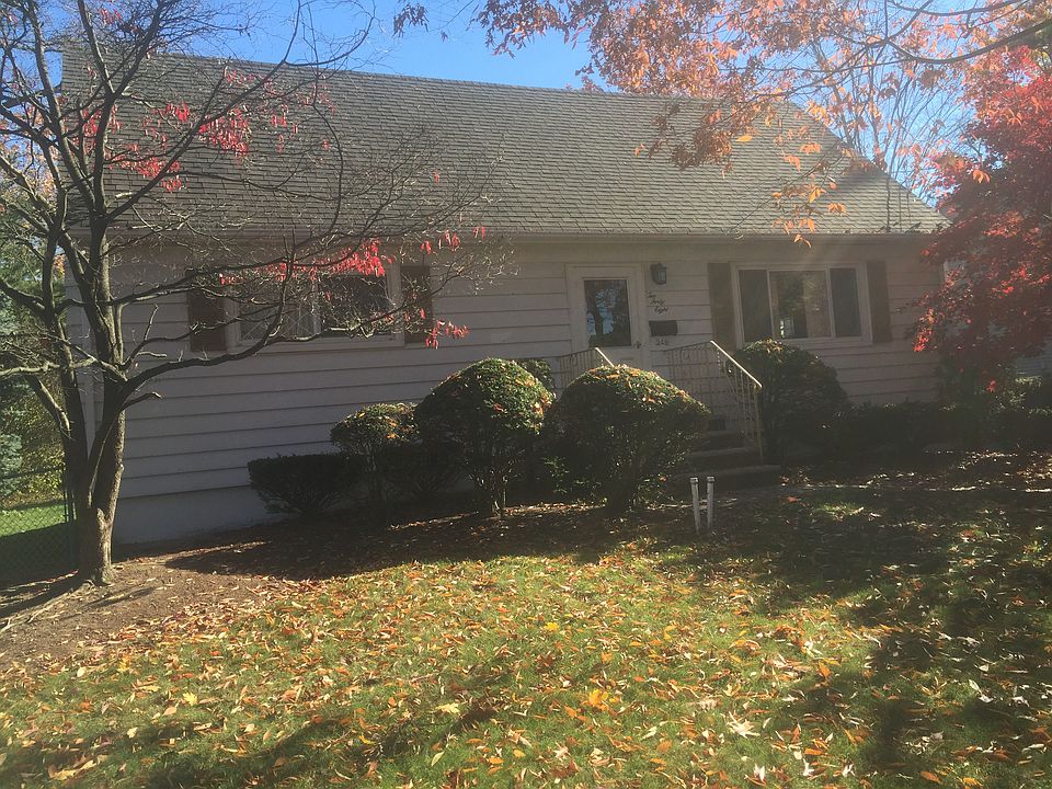 2nd image of 248 Buttonwood Dr