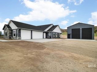 1910 Ruth Ln, Emmett, ID 83617