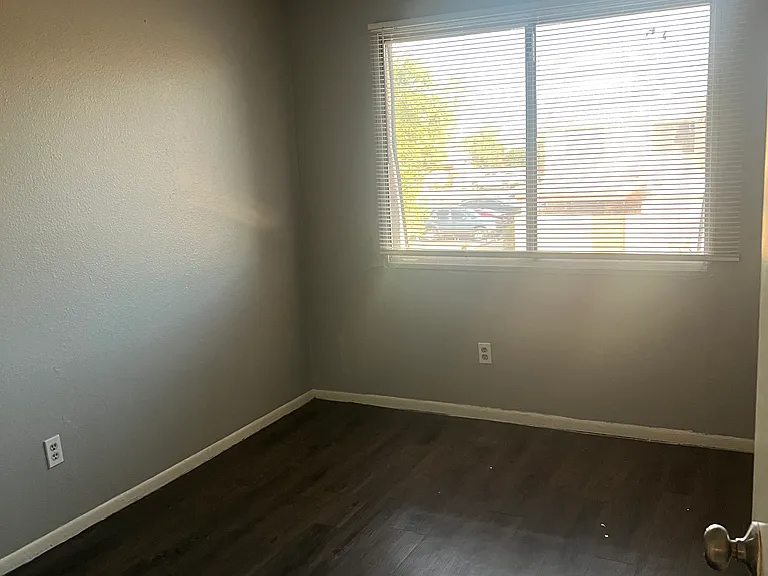 4003 W Reade Ave #1 — Photo 11
