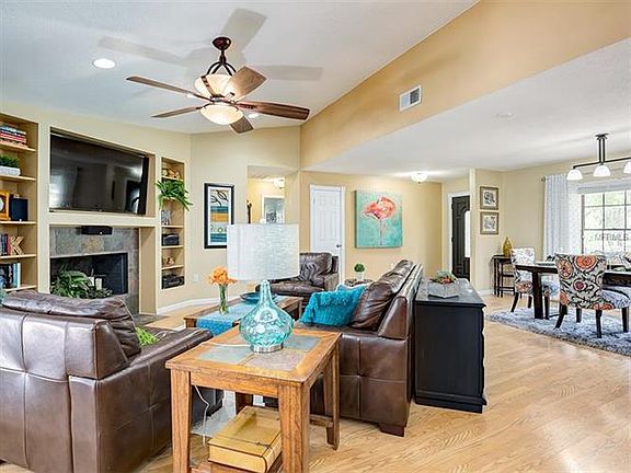 5th image of 111 Quail Run Ct