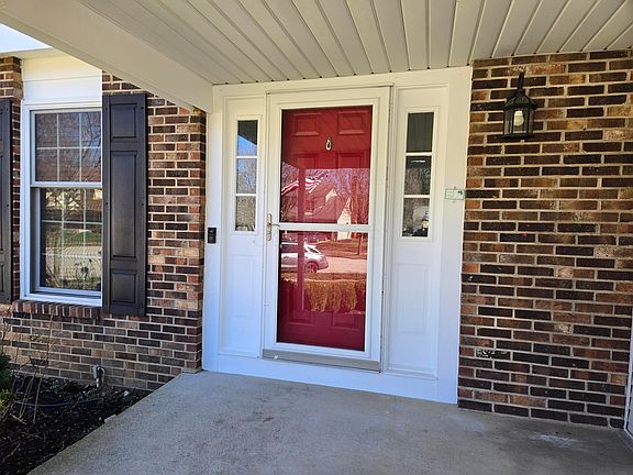 3rd image of 6998 Carrick Ct