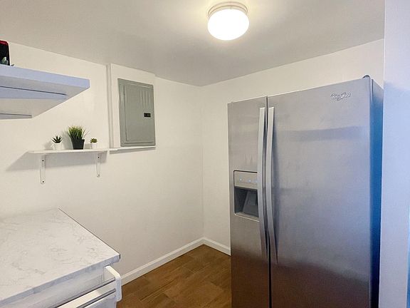 3rd image of 7619 Caldwell Ave #1