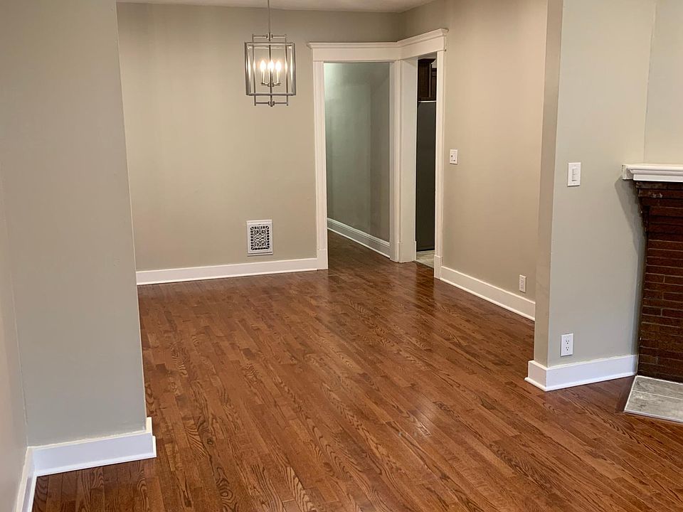 1st image of 236 Oxford Ave
